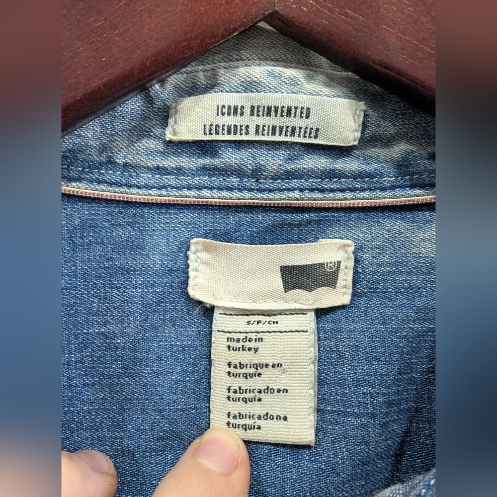 Levi's Western Denim Pearl Snap Long Sleeve Shirt, Size Small - Picture 8 of 12